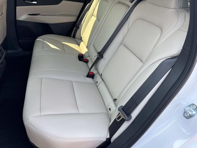 New 2026 Everest White Pearl TriCoat Nissan SL image 16
