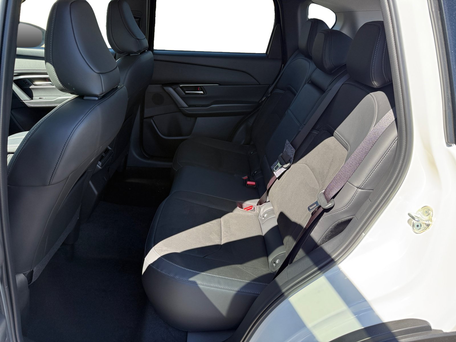 New 2026 Rhodium White Metallic Mazda 2.5 S Preferred image 16