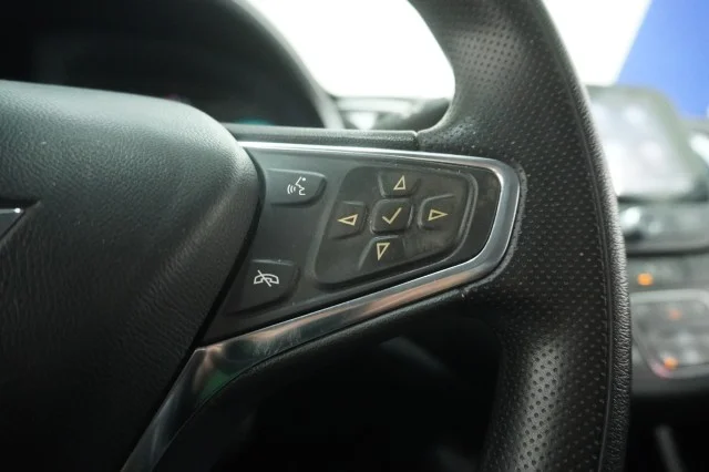 Used 2023  Chevrolet LT image 22
