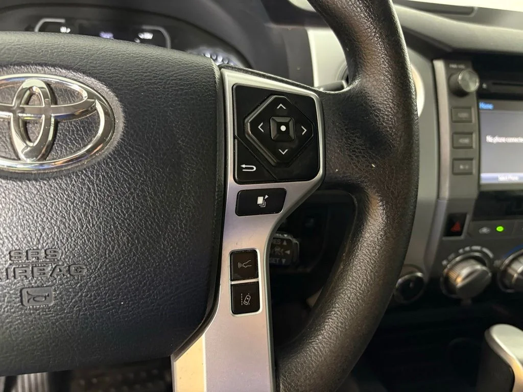 Used 2019 White Toyota SR5 image 20