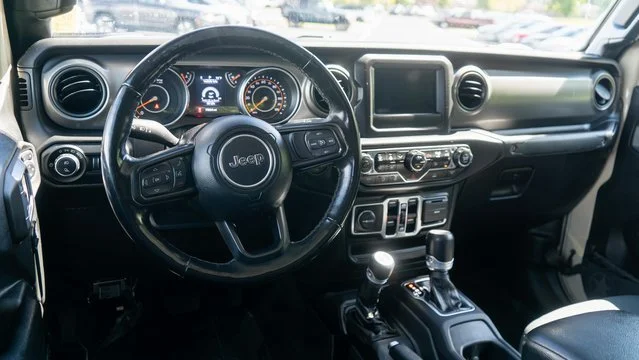 Used 2022 Beige Jeep Sport image 13