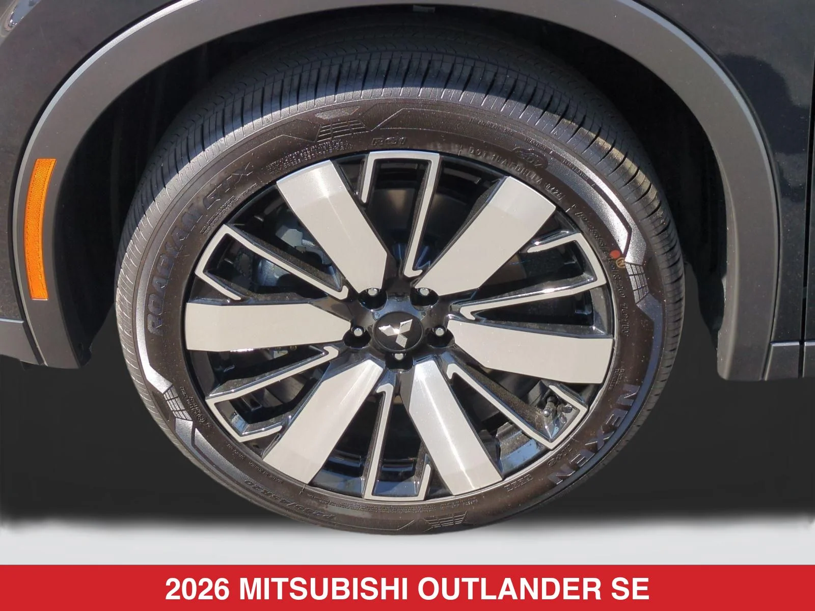New 2026 Black Mitsubishi SE image 11