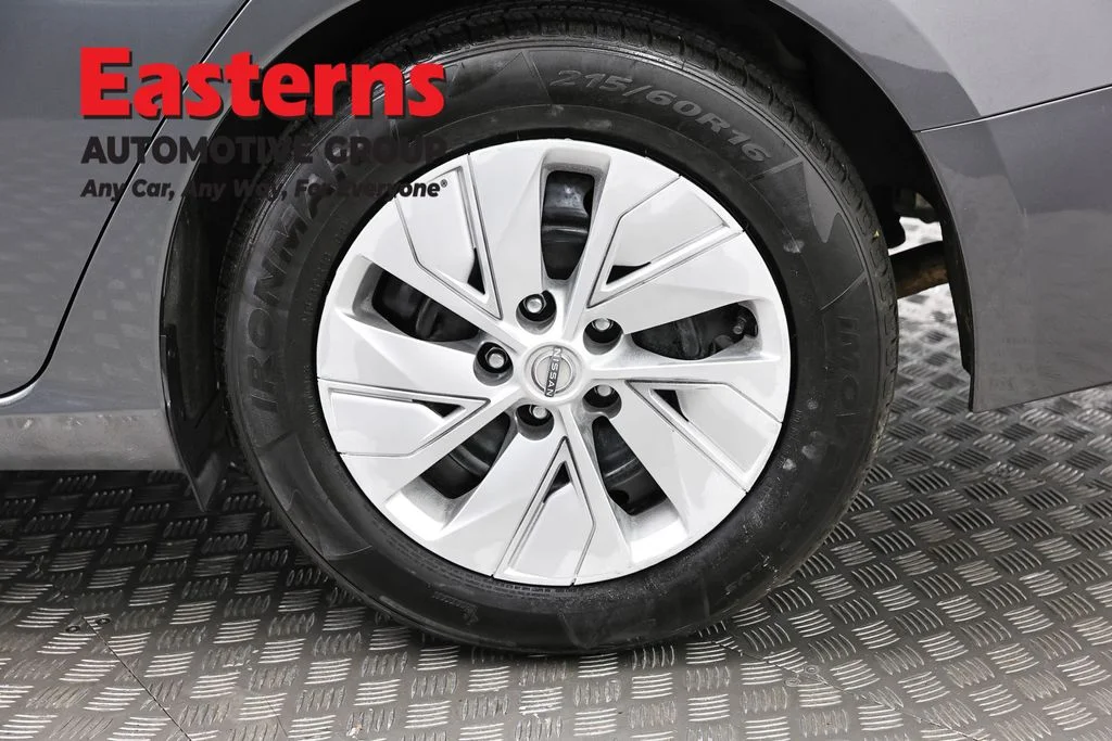 Used 2024 Gray Nissan 2.5 S image 29
