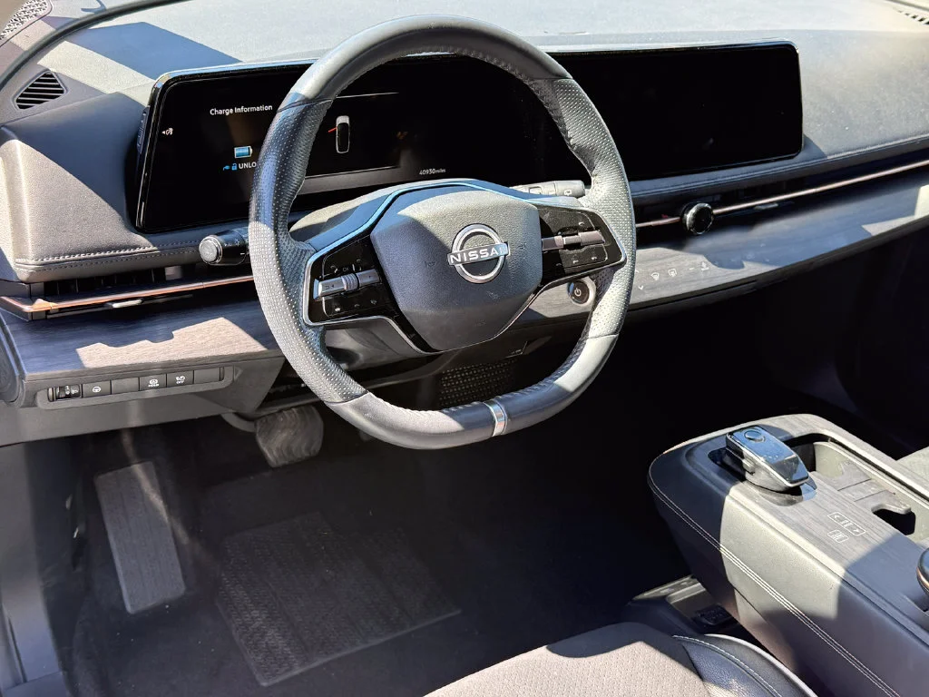 Used 2023  Nissan VENTURE+ image 15