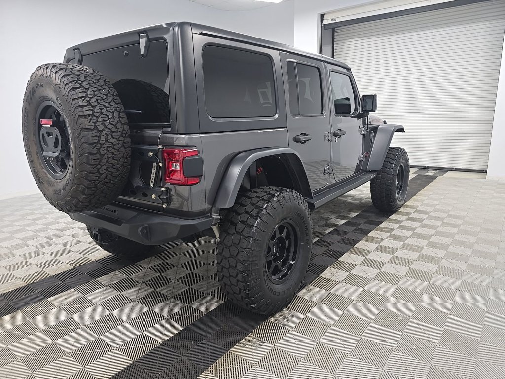 Used 2022 Granite Crystal Metallic Clearcoat Jeep Unlimited Rubicon image 9