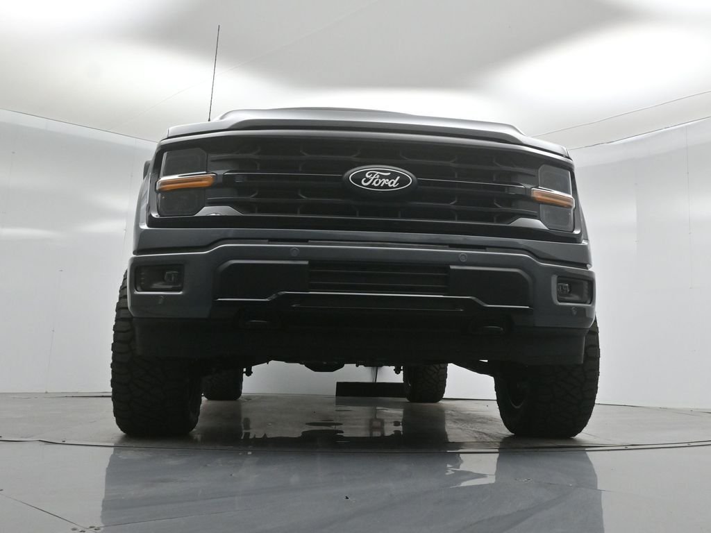 New 2026 Carbonized Gray Metallic Ford XLT image 44