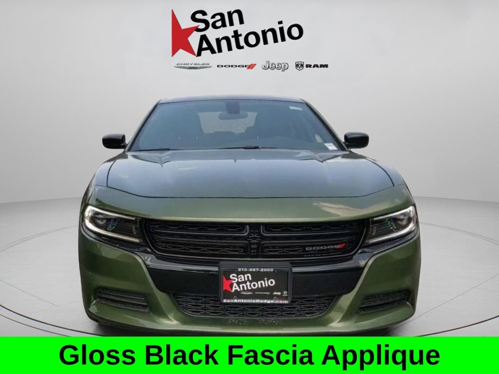 Used 2022 Green Dodge SXT image 4
