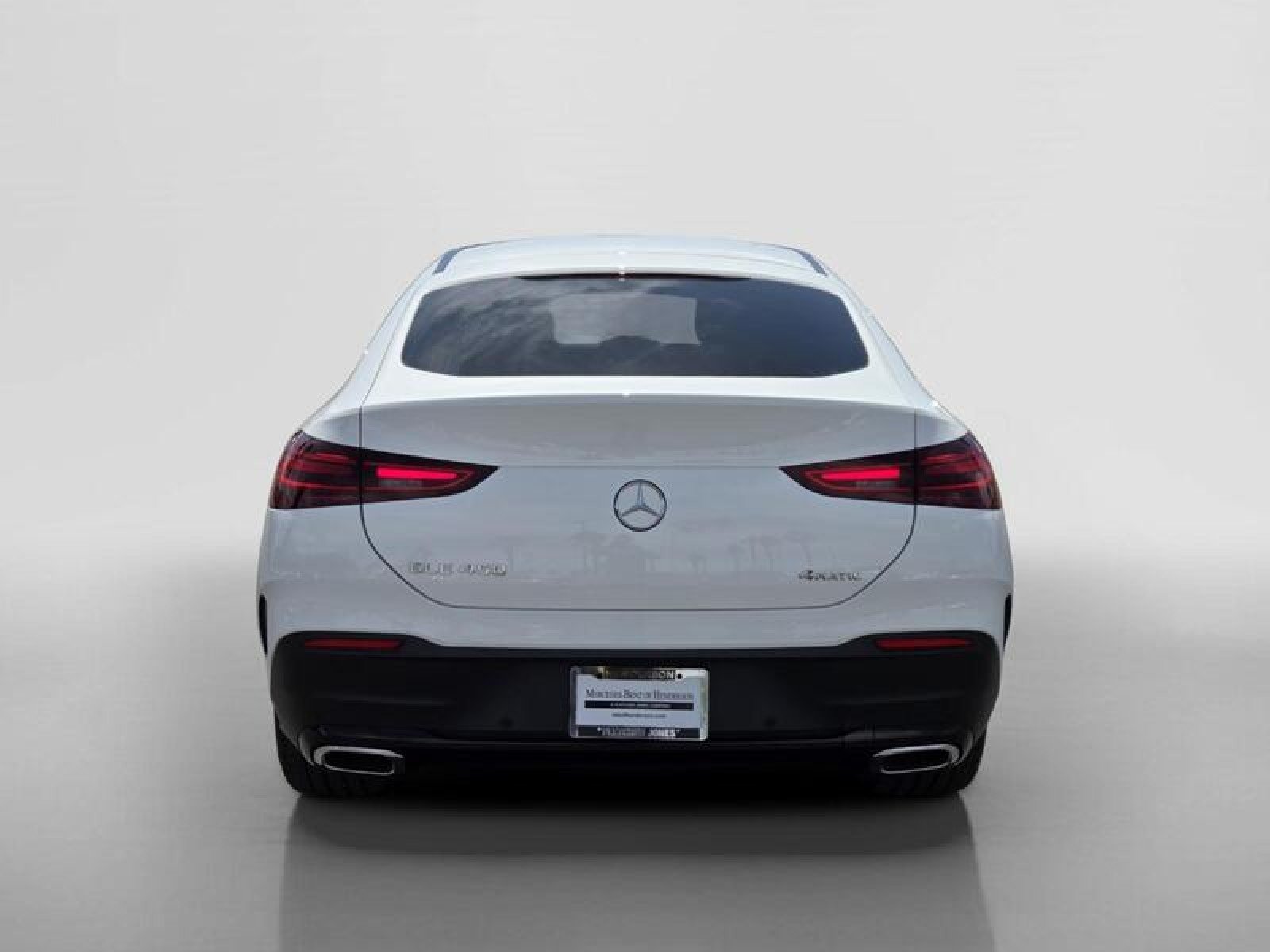 New 2026 Polar White Mercedes-Benz GLE 450 4MATIC® Coupe image 4