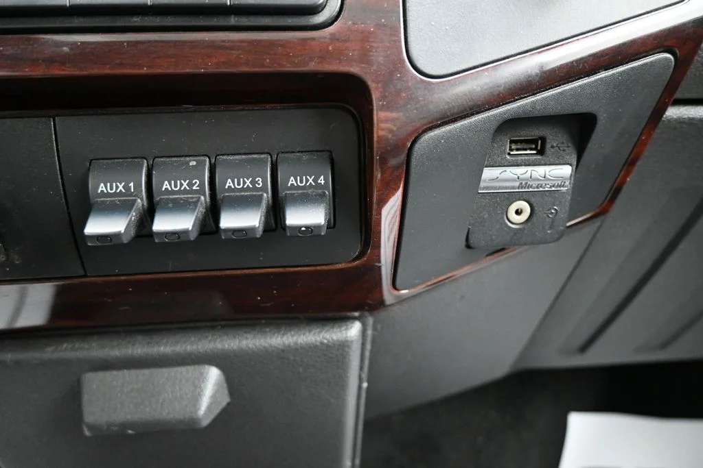 Used 2010  Ford  image 18