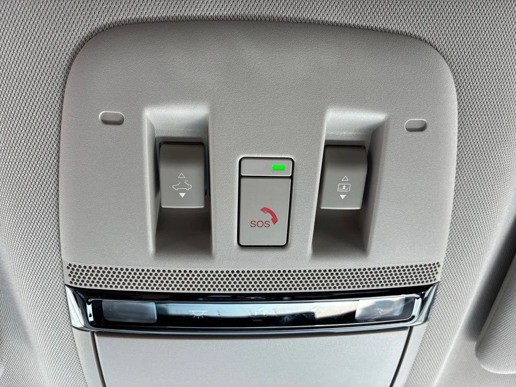 New 2026 Boulder Gray Pearl / Super Black Two-tone Nissan Platinum image 22
