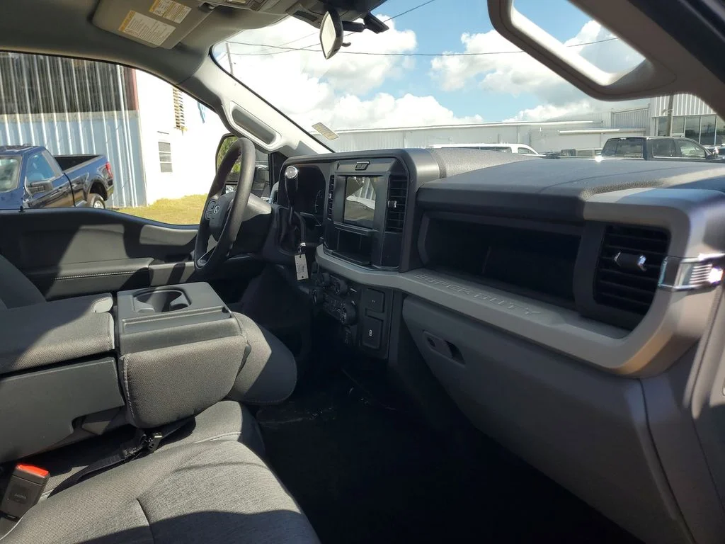 2026 Ford F-250 Super Duty XL - Photo 29