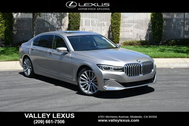 Pre-Owned 2022 BMW 7 Series 750i xDrive