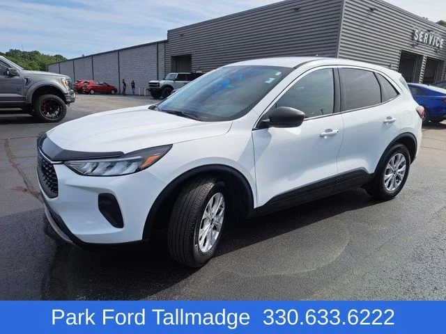 Used 2024 Oxford White Ford Active image 2