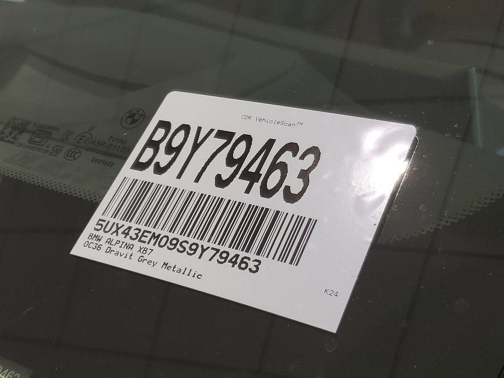 2025 BMW X7 ALPINA XB7 - Photo 27