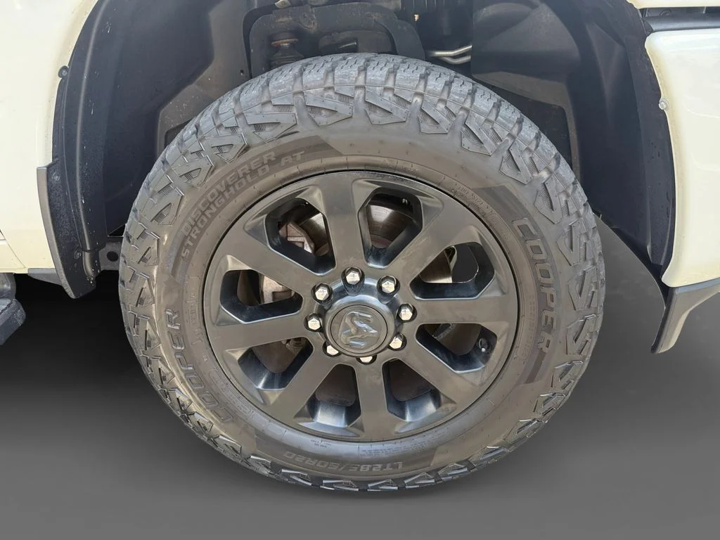 Used 2023 White Ram Laramie image 16