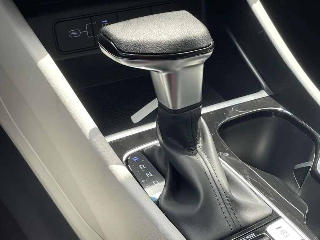 New 2026 White Hyundai SEL image 29
