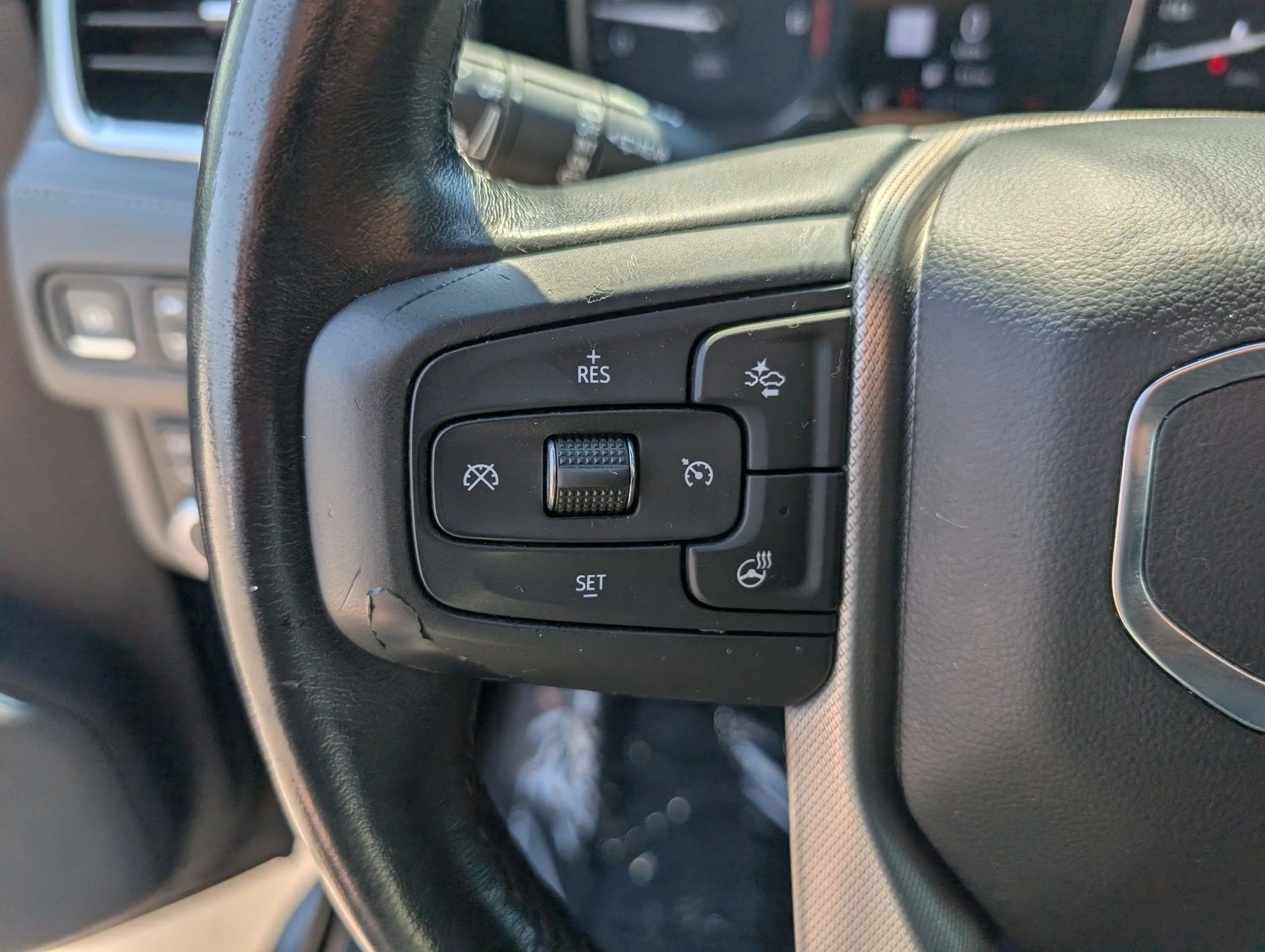 Used 2021 Onyx Black GMC Denali image 17