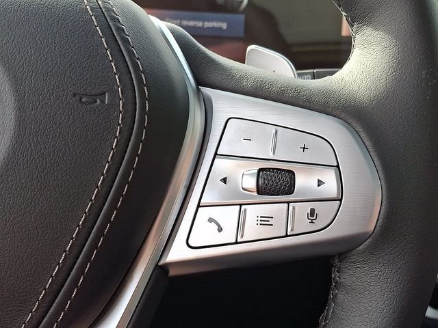 New 2026 Black Sapphire Metallic BMW xDrive40i image 19