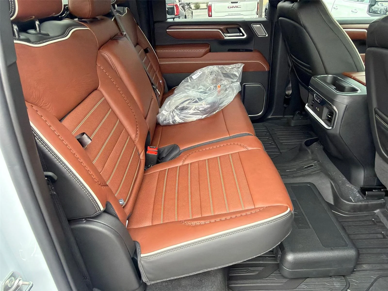 2026 GMC Sierra 2500HD Denali Ultimate - Photo 12