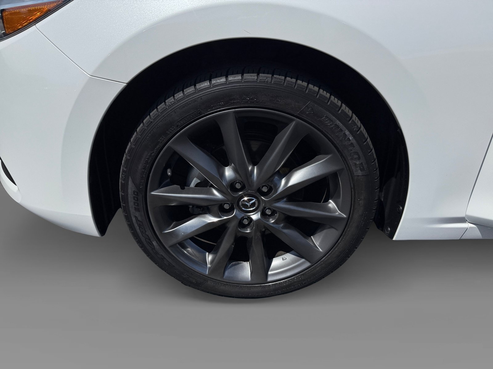 Used 2018 Snowflake White Pearl Mazda Touring image 9