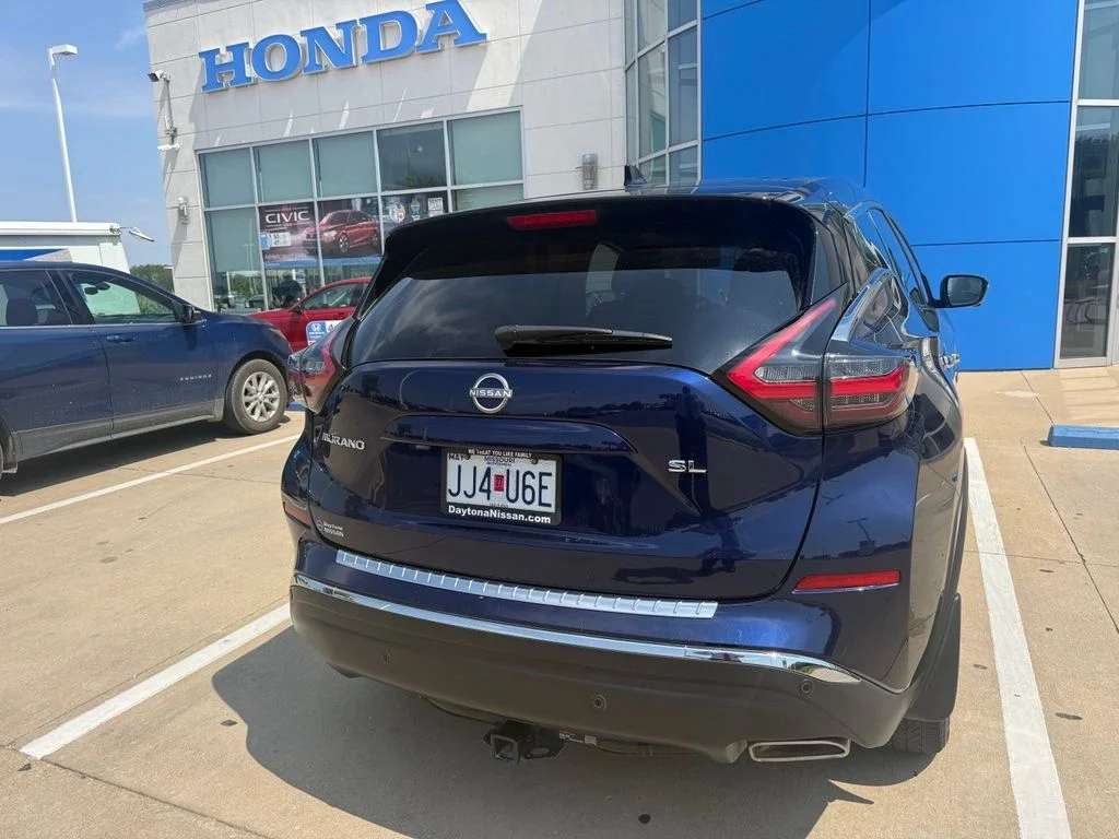 Used 2023 Blue Nissan SL image 6