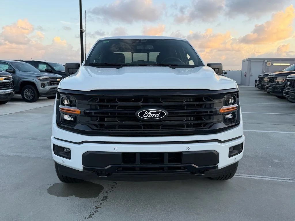 New 2026 White Ford XLT image 2