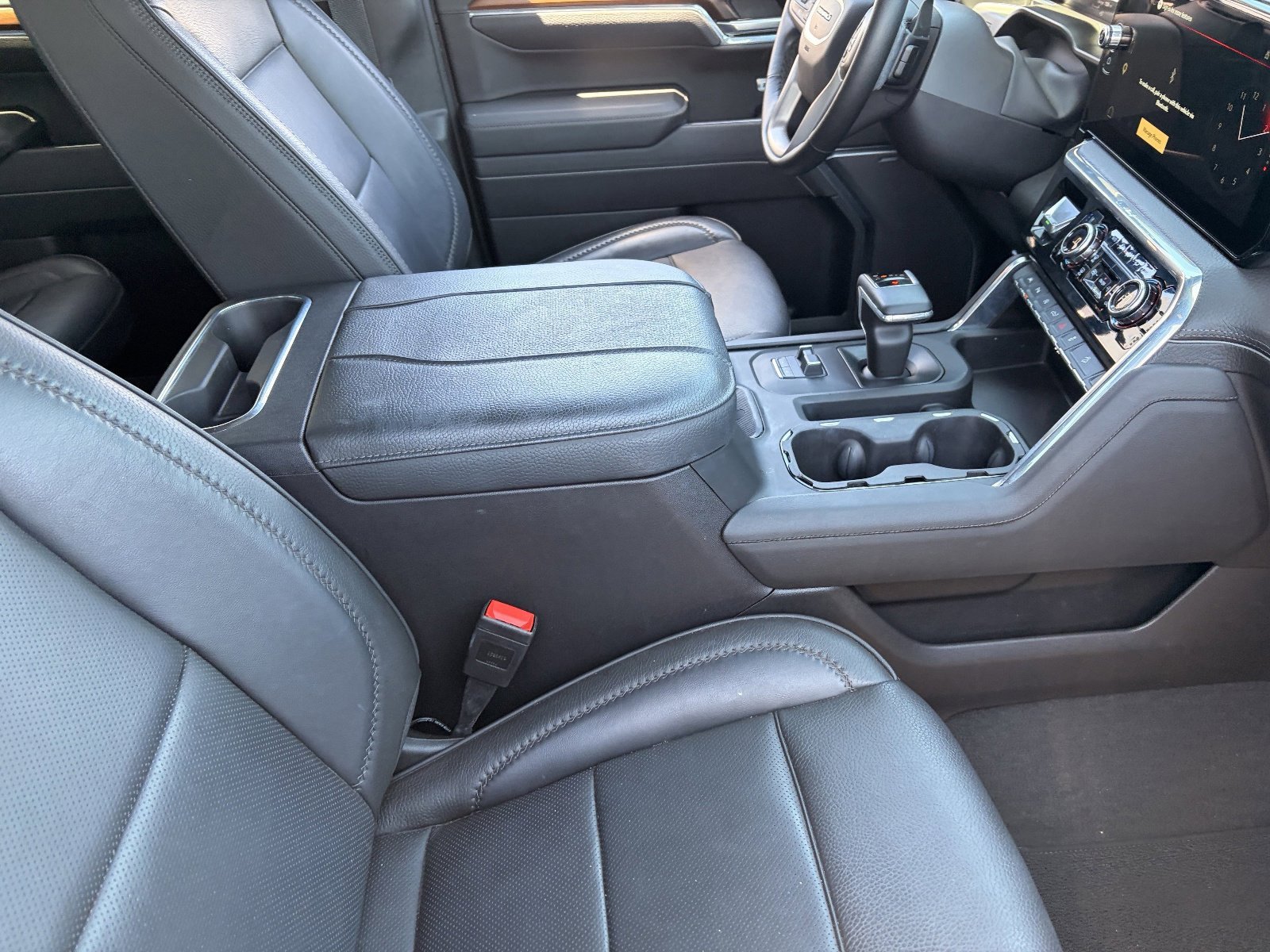 Used 2025 Sterling Metallic GMC Denali image 5