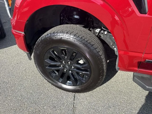 Used 2025 Red Ford Lariat image 9