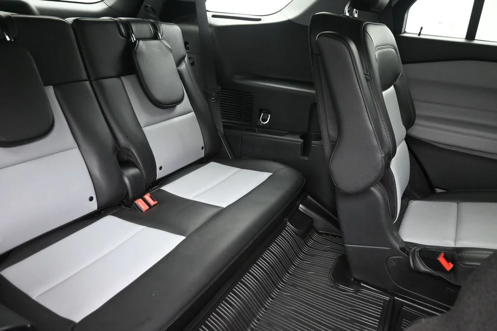 Used 2024 Gray Ford XLT image 11