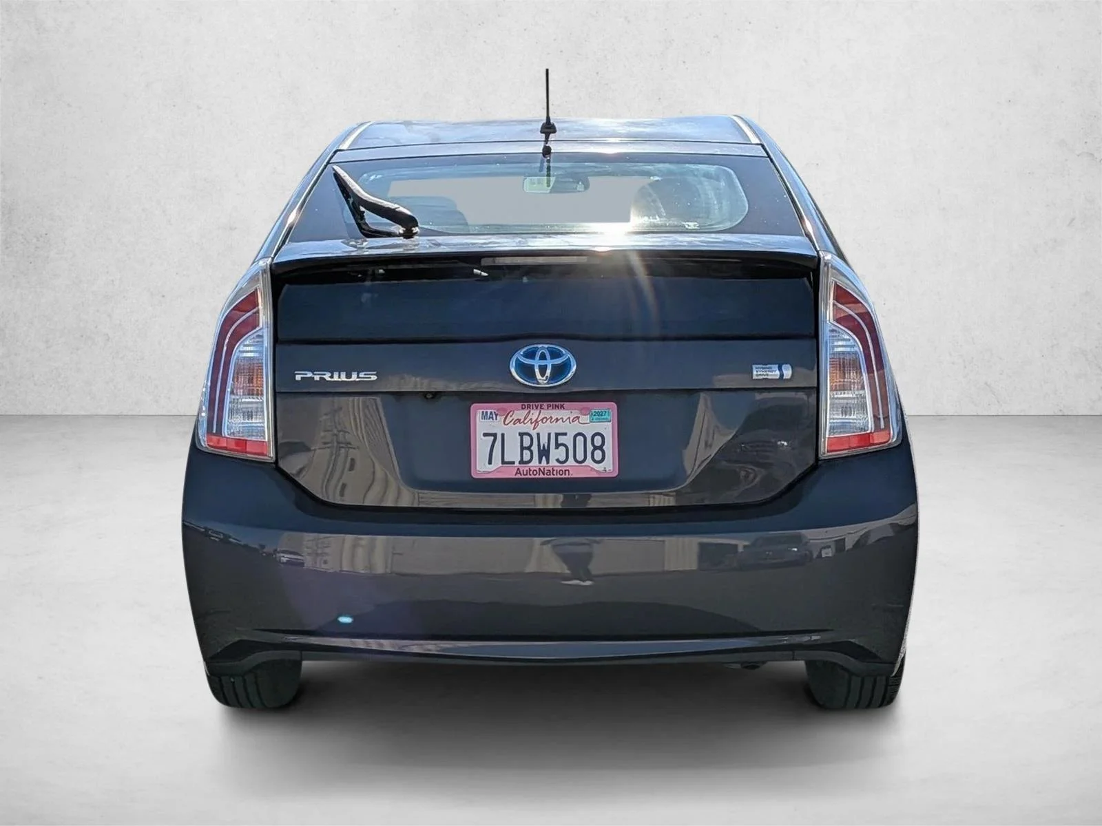 Used 2015 Winter Gray Metallic Toyota Two image 7