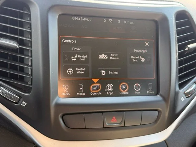 Used 2015 Beige Jeep Limited image 19
