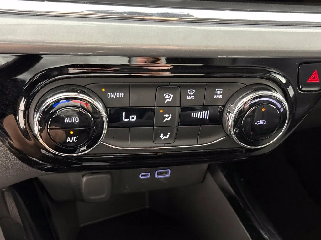 Used 2025 Blue Chevrolet LT image 40