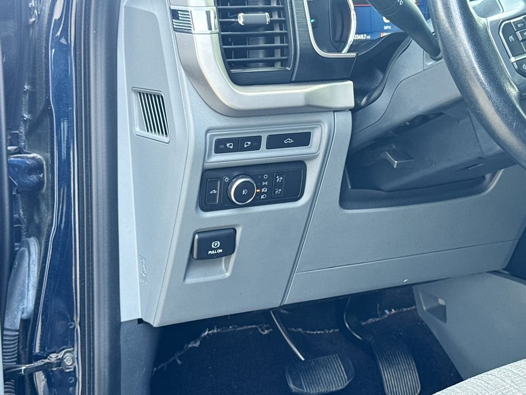Used 2022 Blue Ford XLT image 17