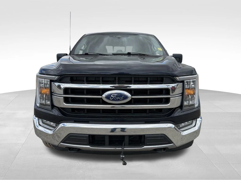 Used 2022 Gray Ford Lariat image 2