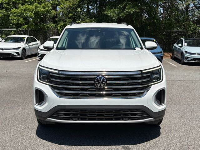 Used 2025  Volkswagen 2.0T SE w/Technology image 2
