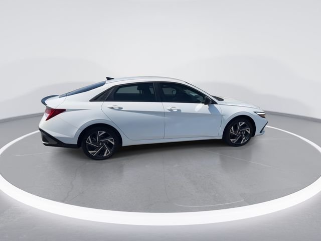 Certified Used 2025 White Hyundai SEL Sport image 9