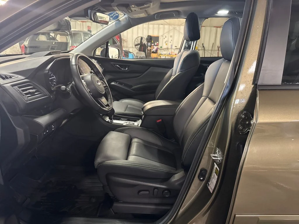 Used 2023 Brown Subaru Onyx Edition image 15