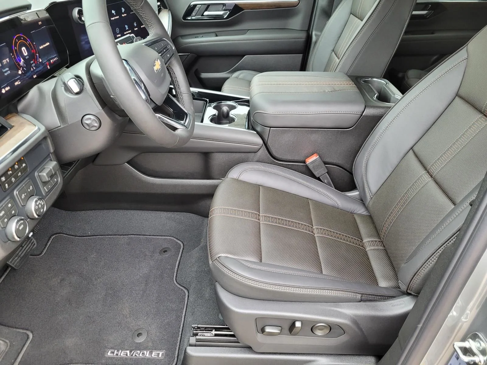 New 2026 Sterling Gray Metallic Chevrolet High Country image 17