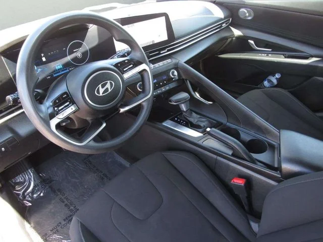 Used 2024 Gray Hyundai SEL image 14