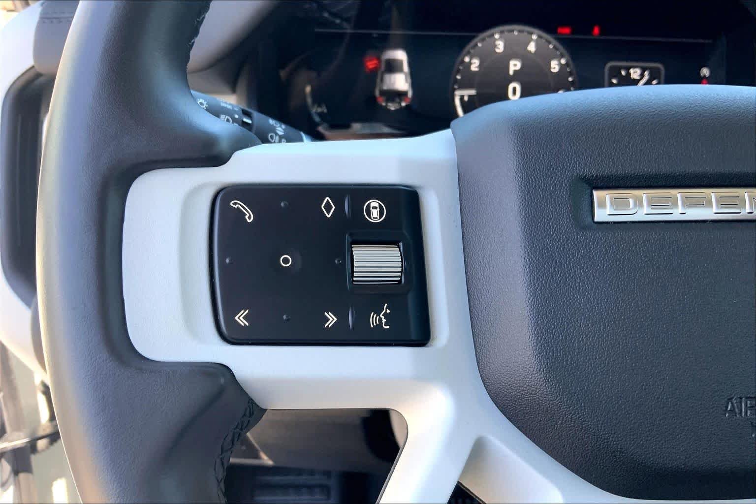 Used 2024 Fuji White Land Rover S image 23