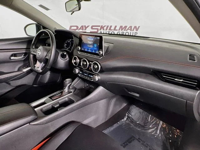 Used 2025 White Nissan SR image 37
