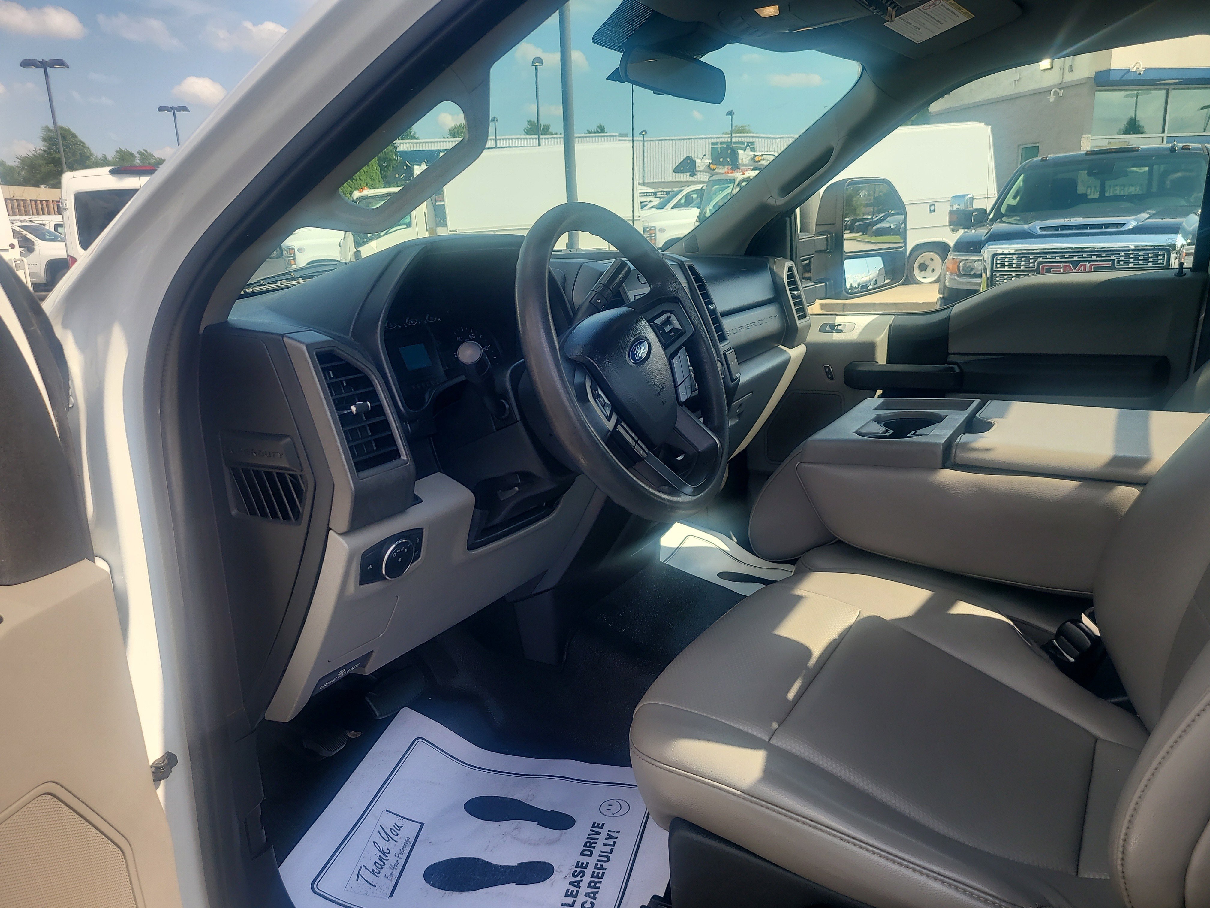 Used 2020 Oxford White Ford XL image 12