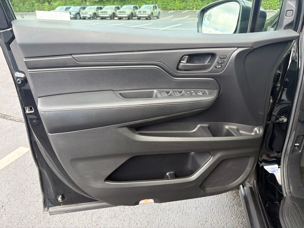 2024 Honda Odyssey EX-L - Photo 18