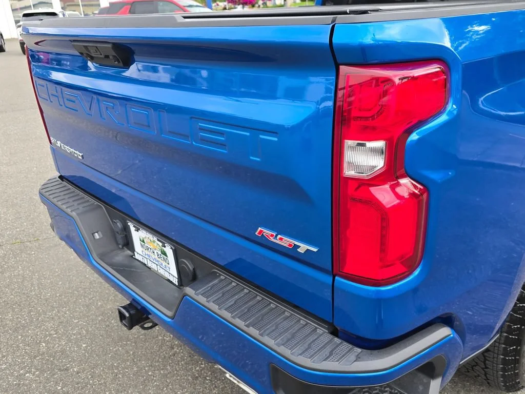 Used 2023 Glacier Blue Metallic Chevrolet RST image 10