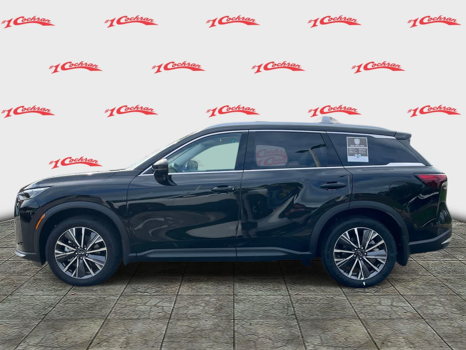 New 2027 Mineral Black INFINITI LUXE image 10