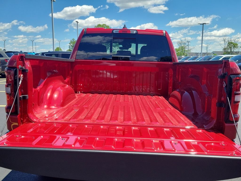 New 2026 Molten Red Pearlcoat RAM Express image 10