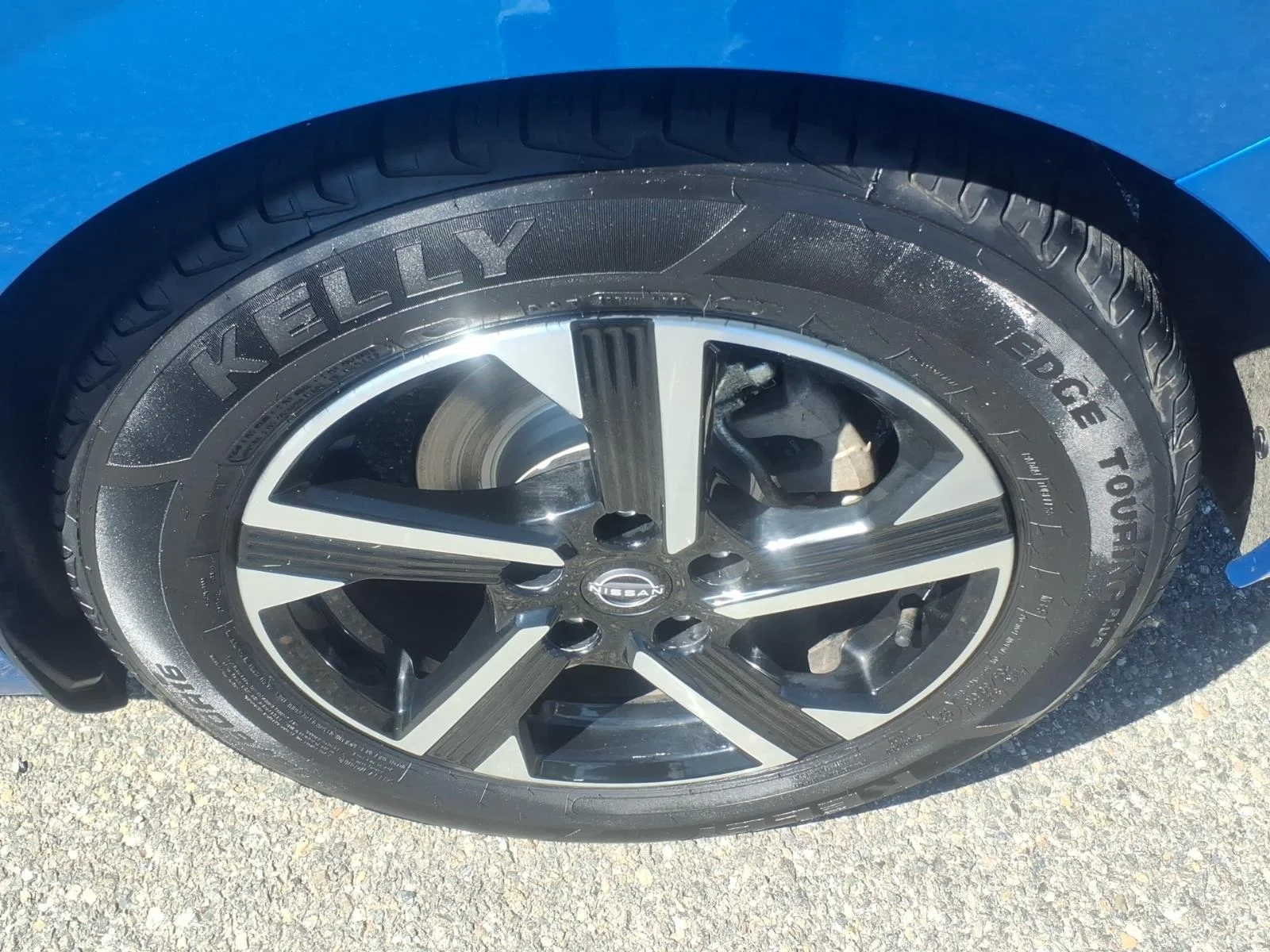Used 2025 Electric Blue Metallic Nissan SV image 8