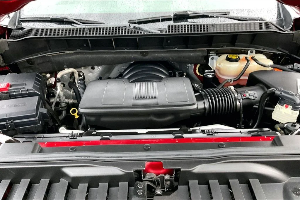 Used 2021 Red Chevrolet LT image 31