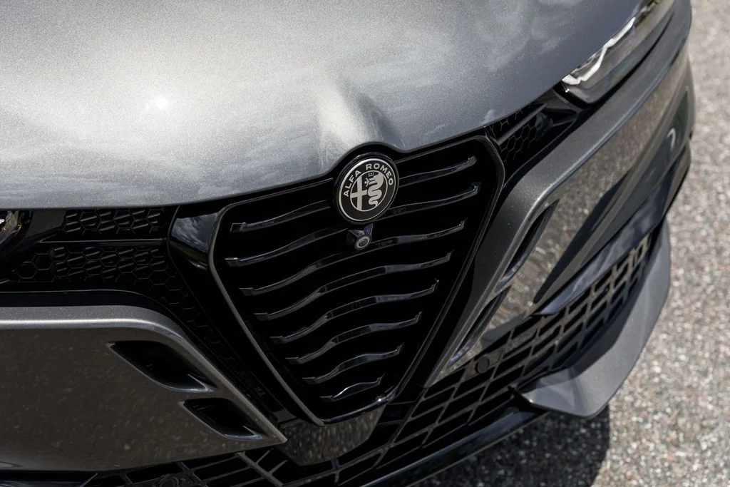 New 2026 Silver Alfa Romeo Sport Speciale image 41