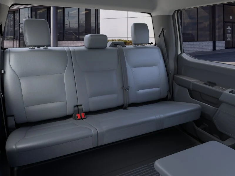 New 2026 Oxford White Ford F-350® XL image 33
